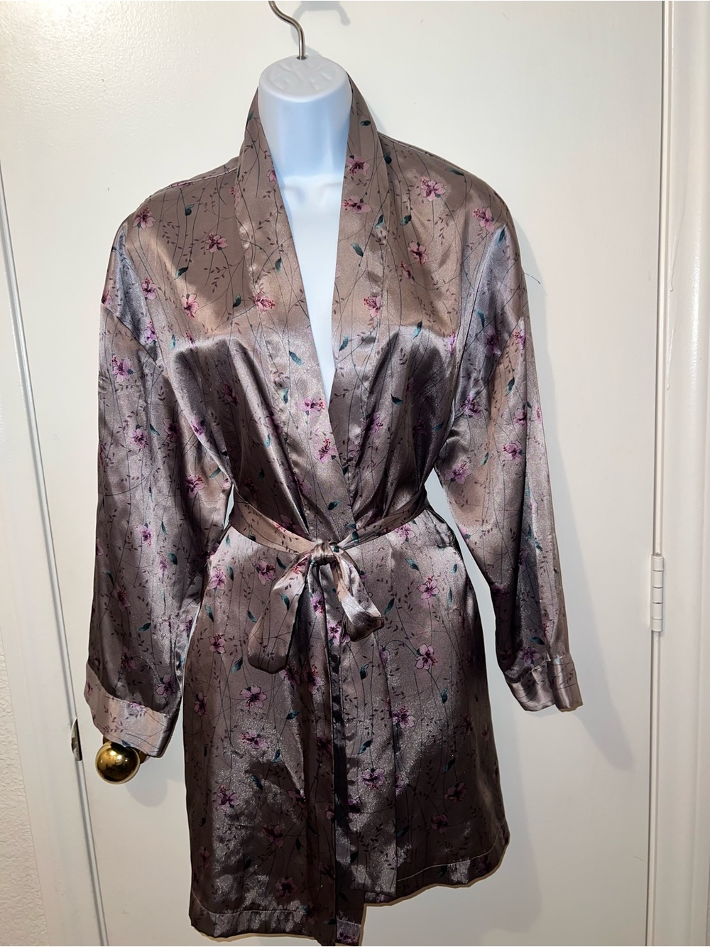 Victoria's Secret Taupe Satin Floral Kimono Robe with Pink Accents